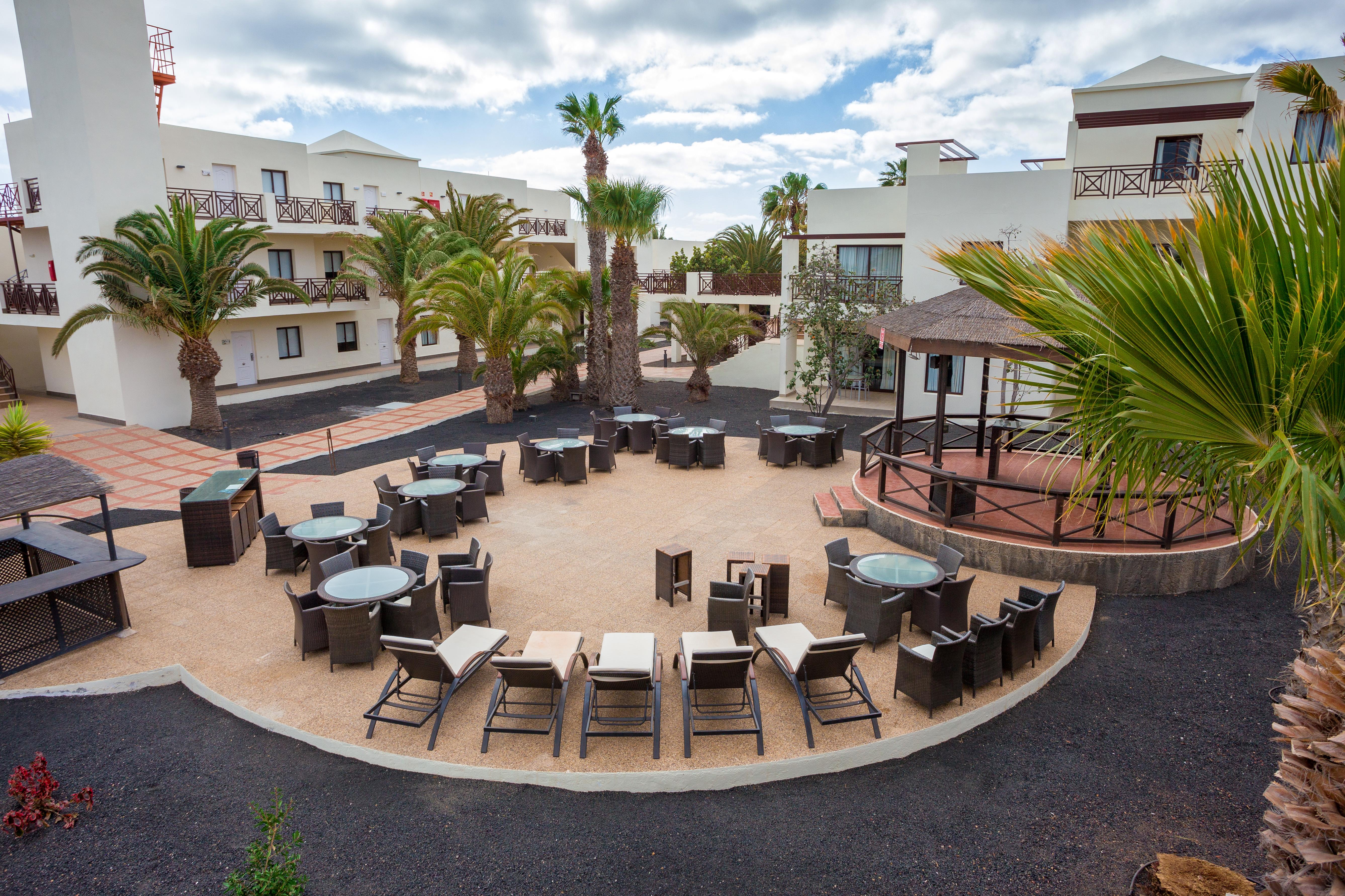 Vitalclass Lanzarote Resort (Adults Only) Costa Teguise Exterior photo